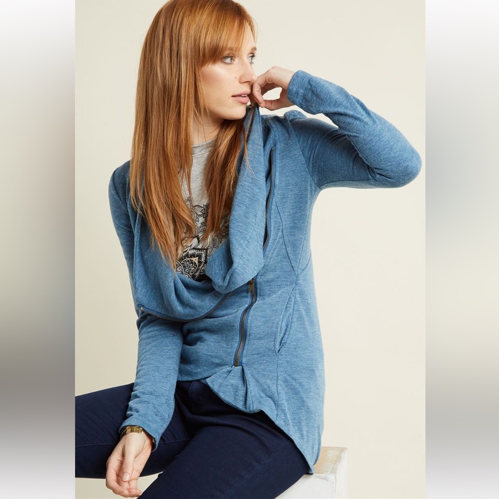 ModCloth Airport Greeting Cardigan